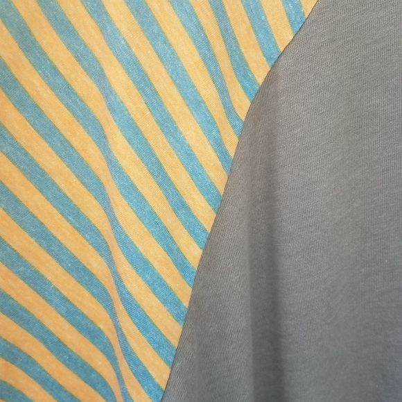Lularoe 2XL stripe Randy top - Picture 4 of 7